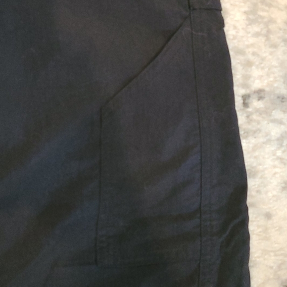 Mountain Hard Wear black nylon crop pants - Picture 5 of 6